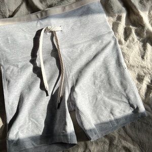 NWOT Vuori Grey Bike Shorts (Vintage Short)